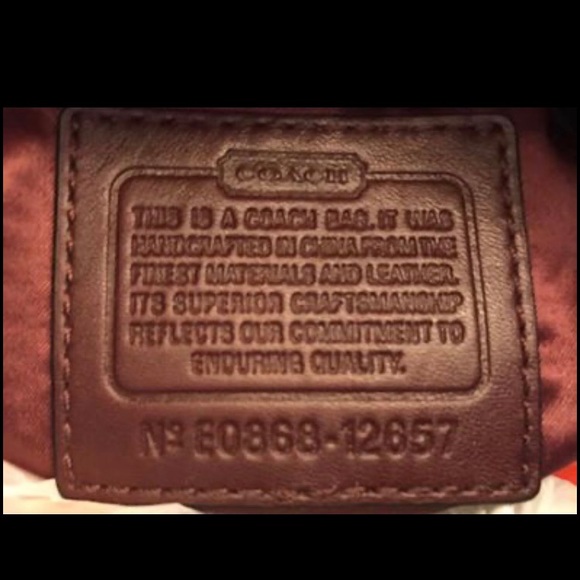 Coach Signature Zoe in Bordeaux 12657 EUC - Picture 4 of 4